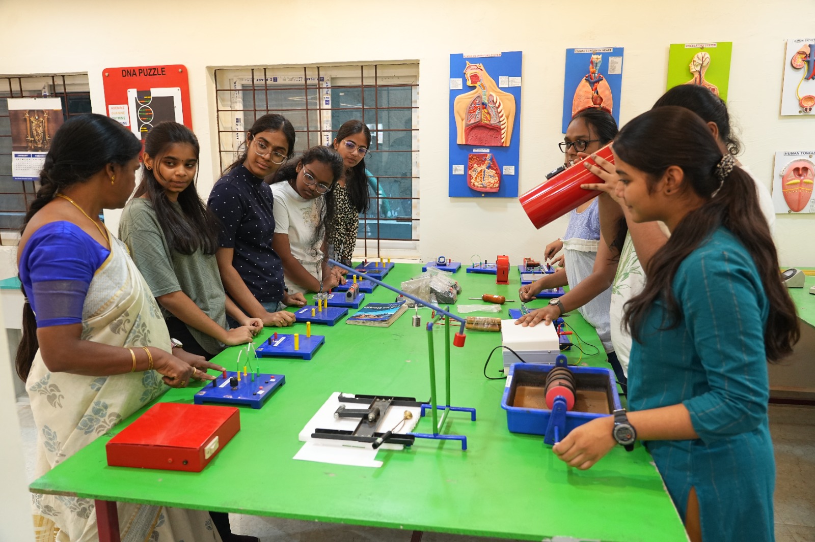 WhatsApp Image 2025-05-09 at 15.23.29